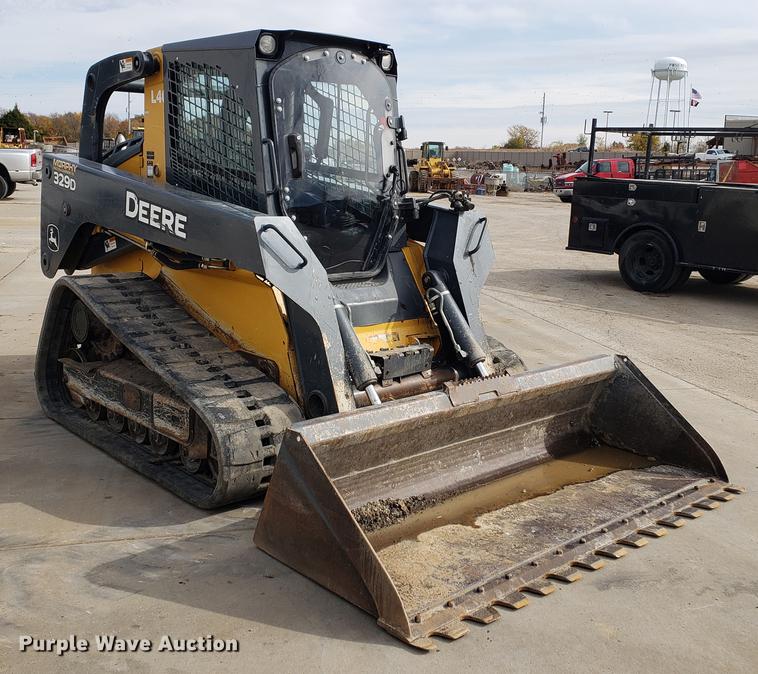 image for item DB9413 2012 John Deere 329D skid steer