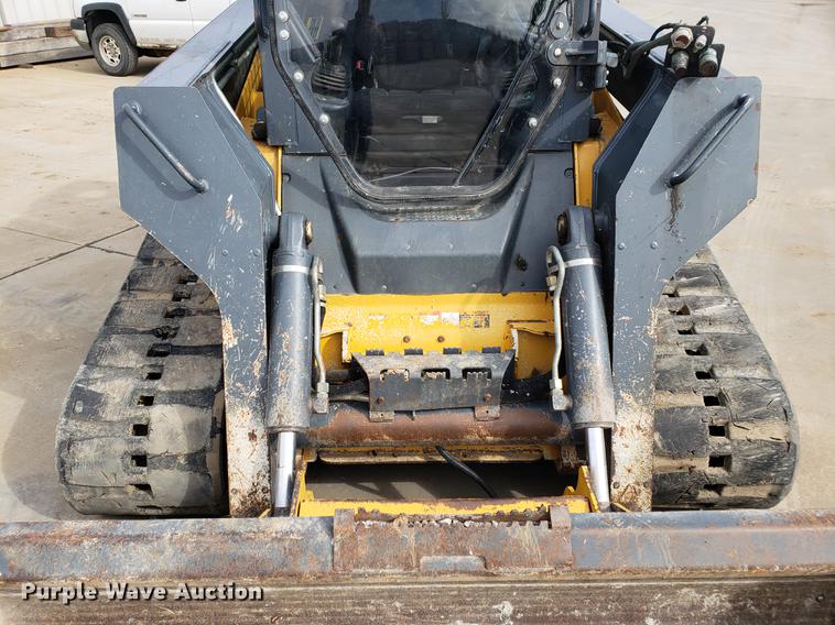 image for item DB9413 2012 John Deere 329D skid steer