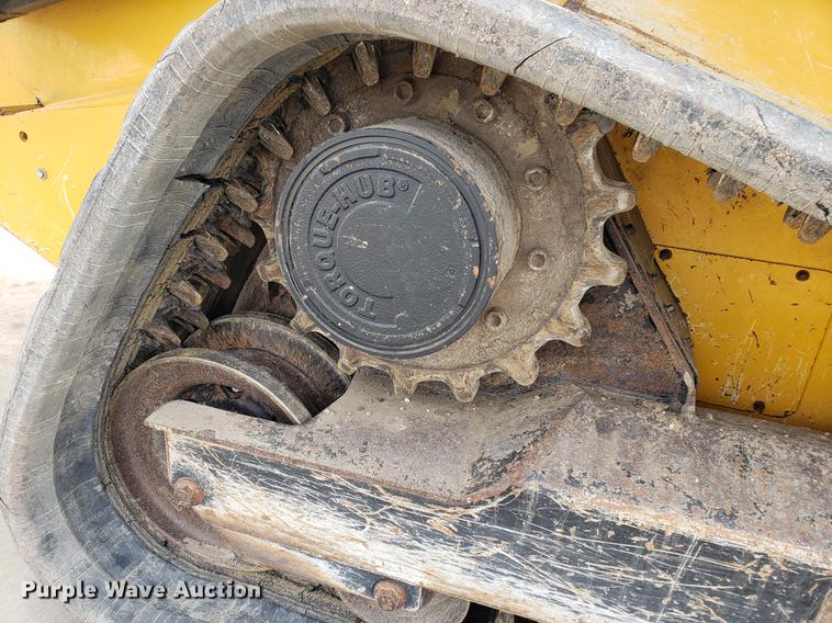 image for item DB9413 2012 John Deere 329D skid steer