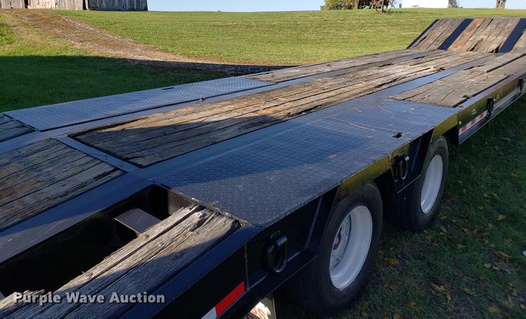 image for item DB9434 2000 Trailboss lowboy equipment trailer