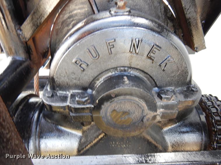 image for item DC5927 2000 Mack CH613 winch truck