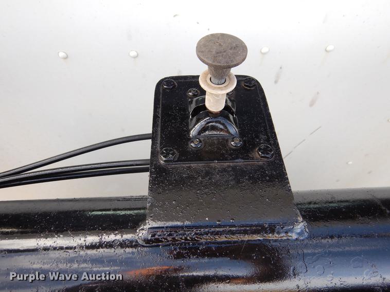 image for item DC5927 2000 Mack CH613 winch truck