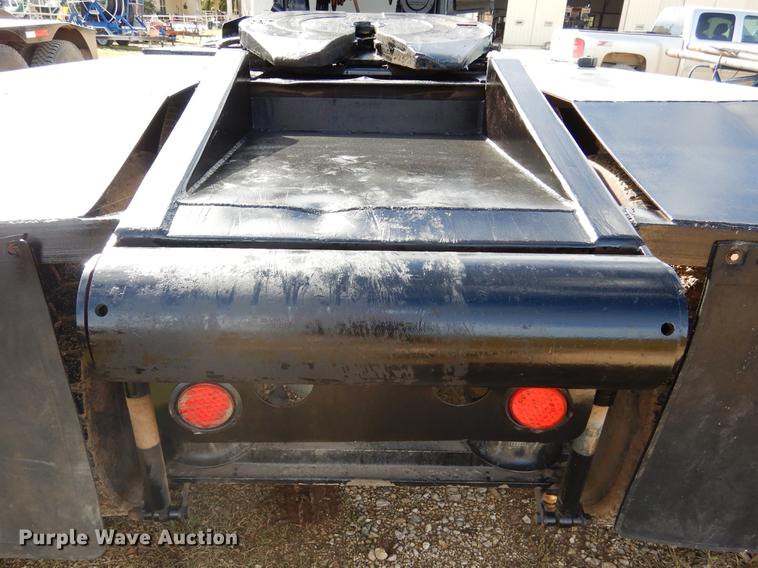 image for item DC5927 2000 Mack CH613 winch truck