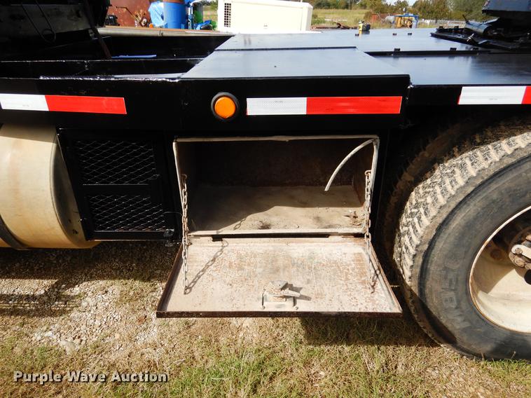 image for item DC5927 2000 Mack CH613 winch truck