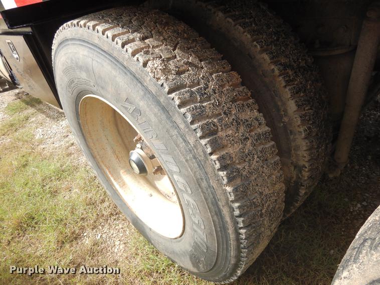 image for item DC5927 2000 Mack CH613 winch truck