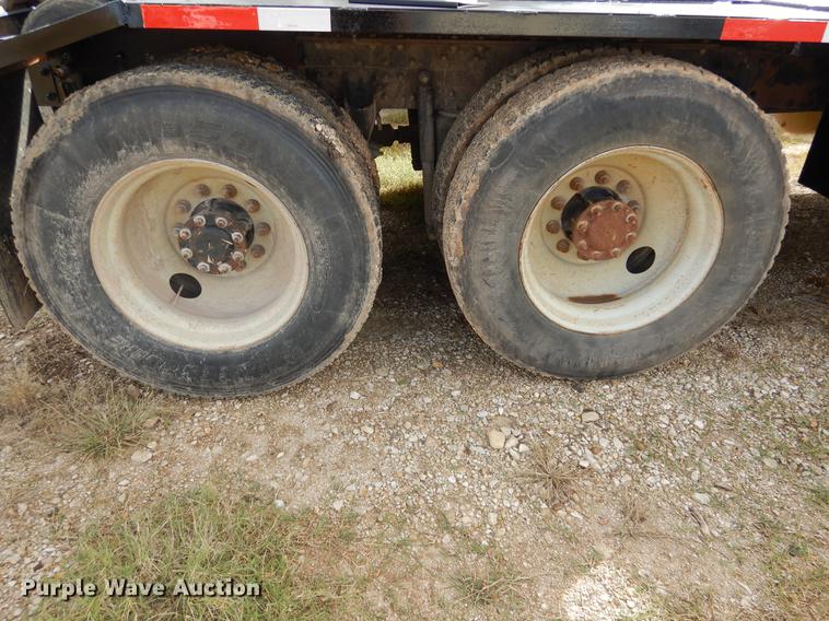 image for item DC5927 2000 Mack CH613 winch truck