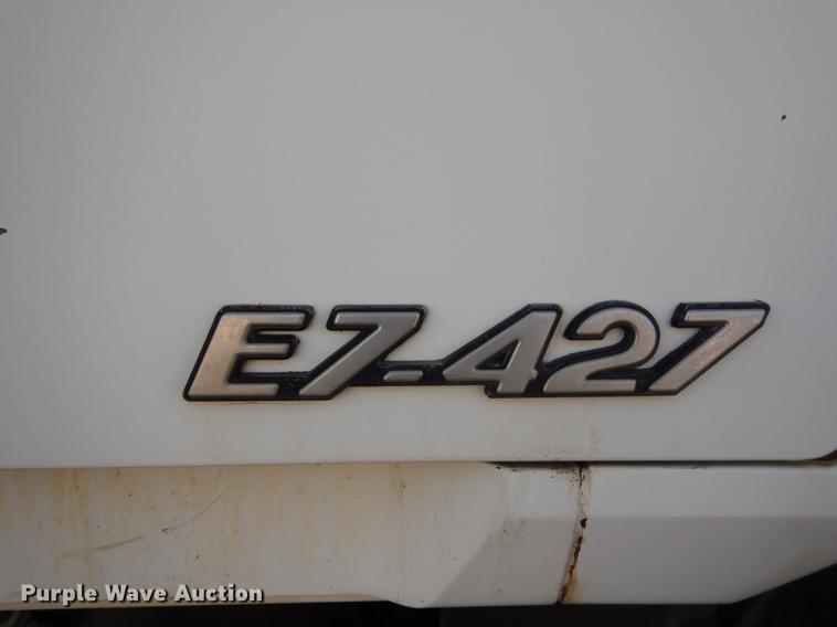 image for item DC5927 2000 Mack CH613 winch truck