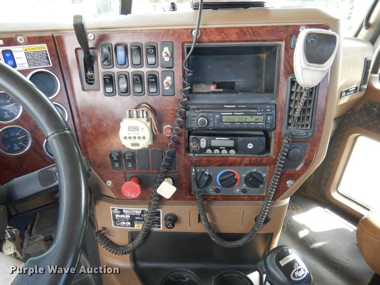 image for item DC5928 2009 Mack GU713 Granite winch truck