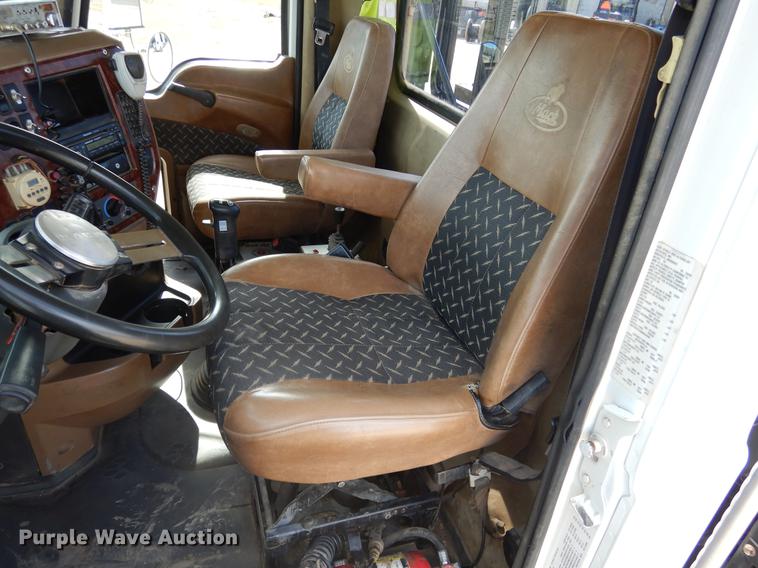 image for item DC5928 2009 Mack GU713 Granite winch truck