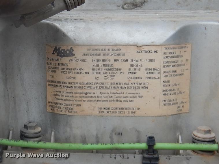 image for item DC5928 2009 Mack GU713 Granite winch truck