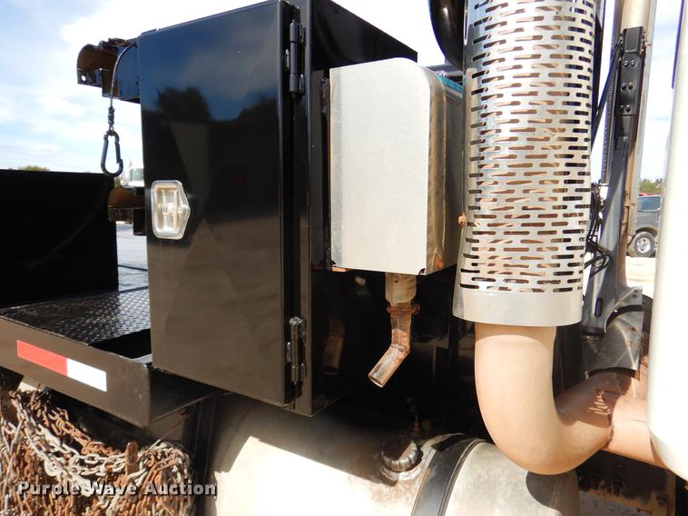 image for item DC5928 2009 Mack GU713 Granite winch truck