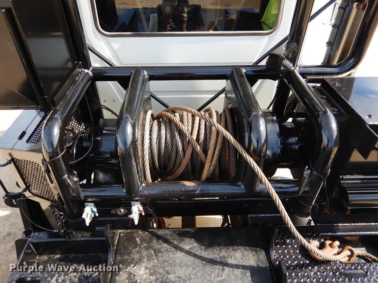 image for item DC5928 2009 Mack GU713 Granite winch truck