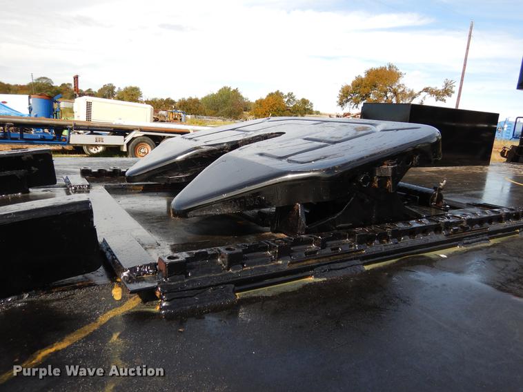 image for item DC5928 2009 Mack GU713 Granite winch truck