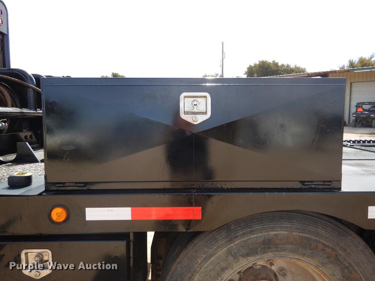 image for item DC5928 2009 Mack GU713 Granite winch truck