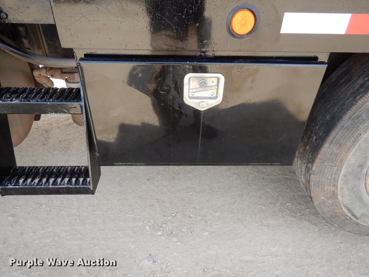 image for item DC5928 2009 Mack GU713 Granite winch truck