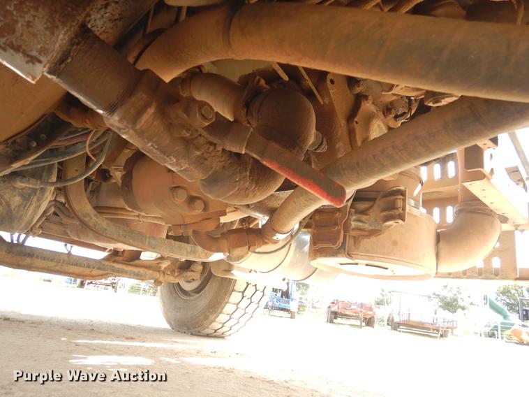 image for item DC5928 2009 Mack GU713 Granite winch truck