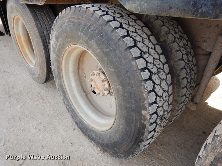 image for item DC5928 2009 Mack GU713 Granite winch truck