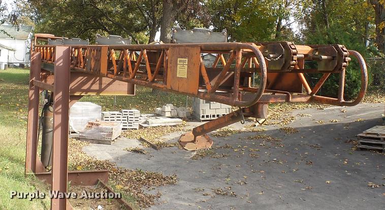 image for item DD2459 Clearfield G7LV-18 shingle conveyor