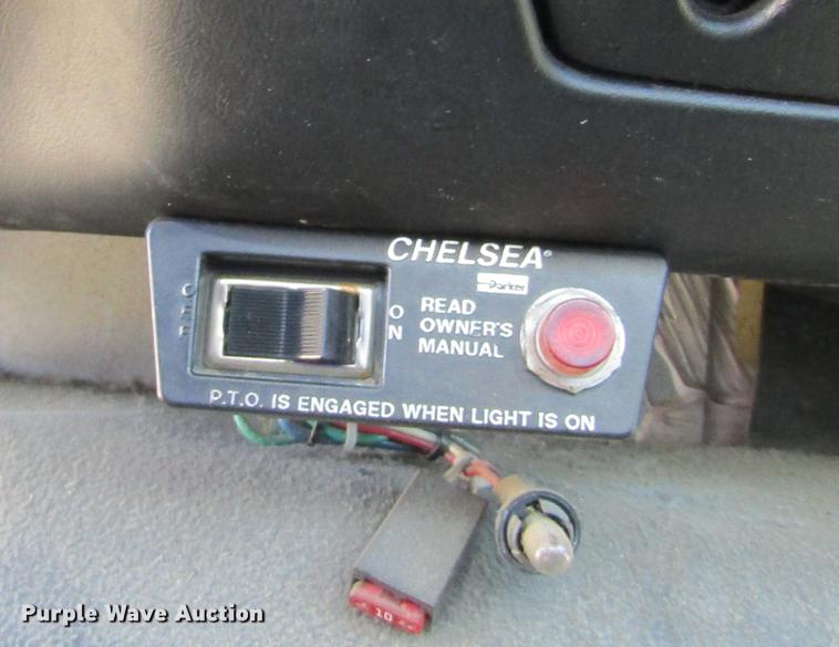 image for item DD2657 2008 Ford F650 Super Duty XL service truck with crane