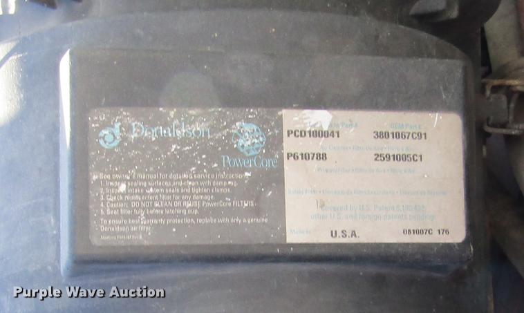 image for item DD2657 2008 Ford F650 Super Duty XL service truck with crane