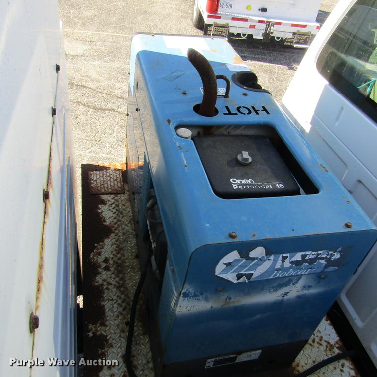 image for item DD2657 2008 Ford F650 Super Duty XL service truck with crane