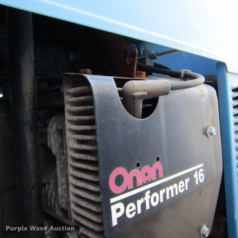 image for item DD2657 2008 Ford F650 Super Duty XL service truck with crane