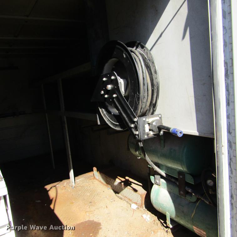 image for item DD2657 2008 Ford F650 Super Duty XL service truck with crane