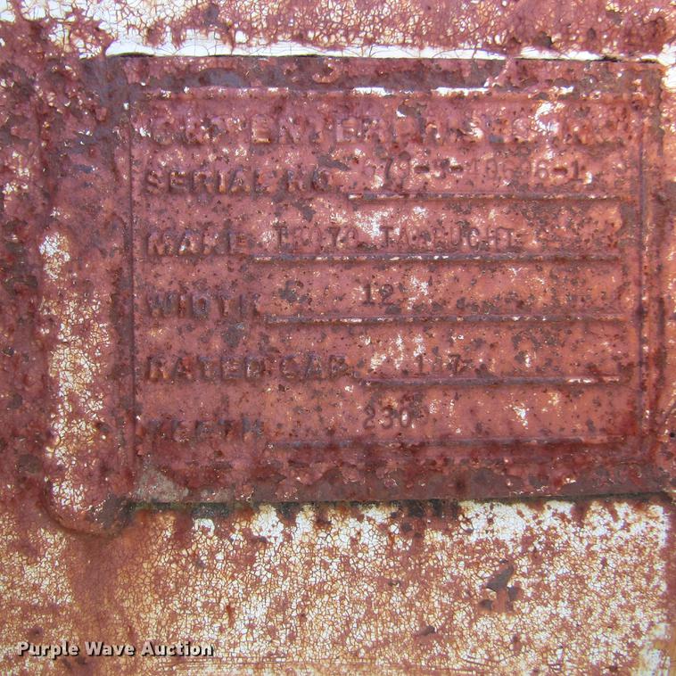 image for item DD2658 Takeuchi 12"W excavator bucket