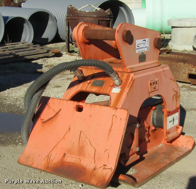 image for item DD2660 2011 NPK C-8C plate compactor