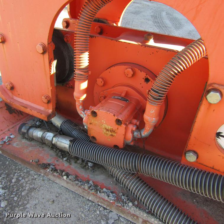 image for item DD2660 2011 NPK C-8C plate compactor