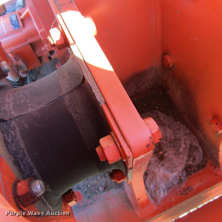 image for item DD2660 2011 NPK C-8C plate compactor