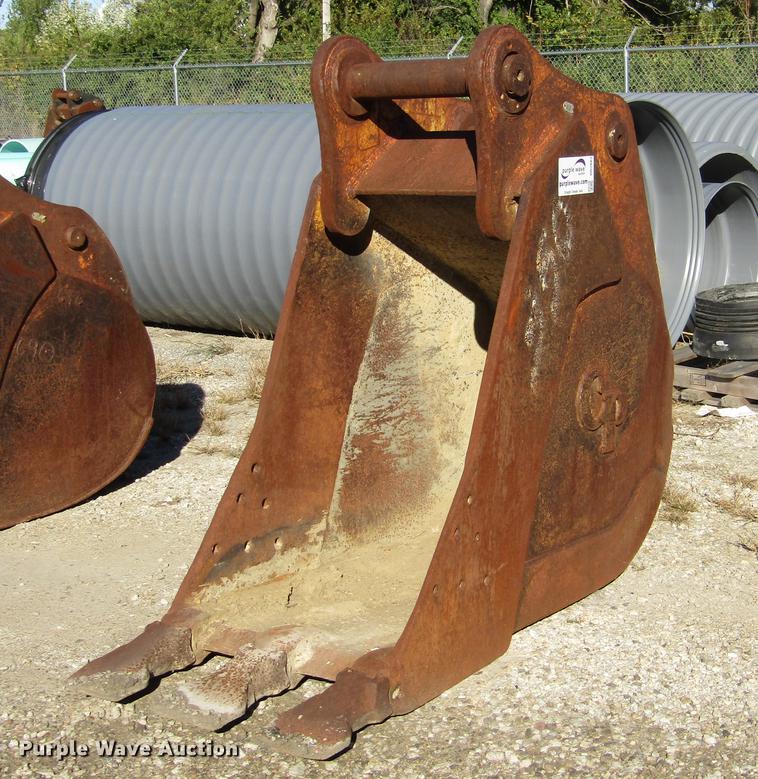 image for item DD2661 (2) excavator buckets