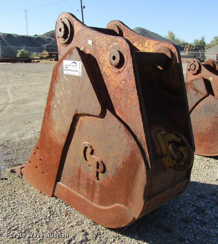image for item DD2661 (2) excavator buckets