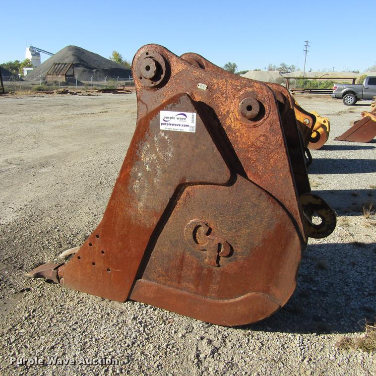 image for item DD2661 (2) excavator buckets