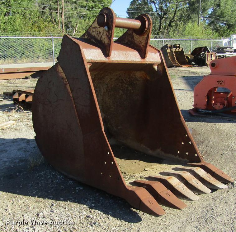 image for item DD2661 (2) excavator buckets