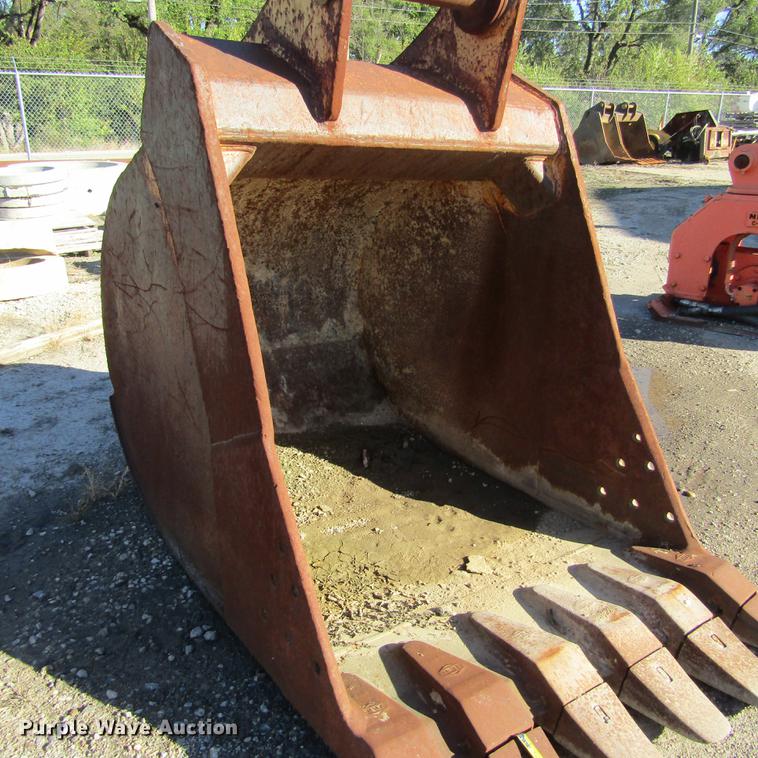 image for item DD2661 (2) excavator buckets
