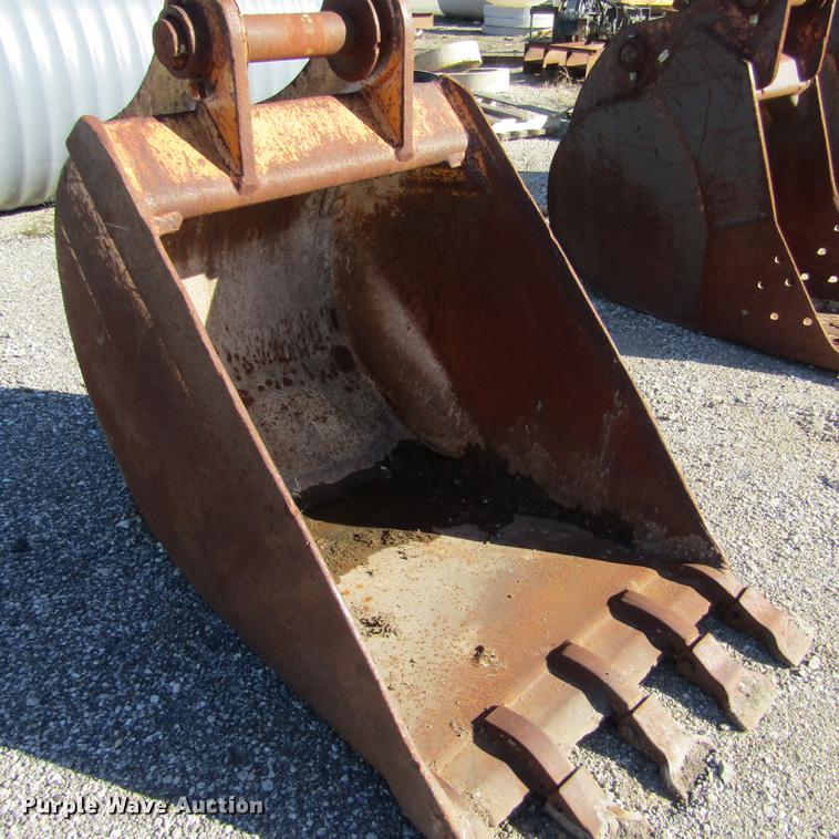 image for item DD2662 (2) excavator buckets