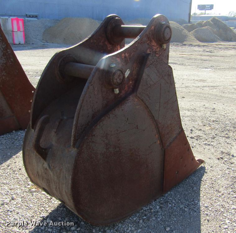 image for item DD2662 (2) excavator buckets