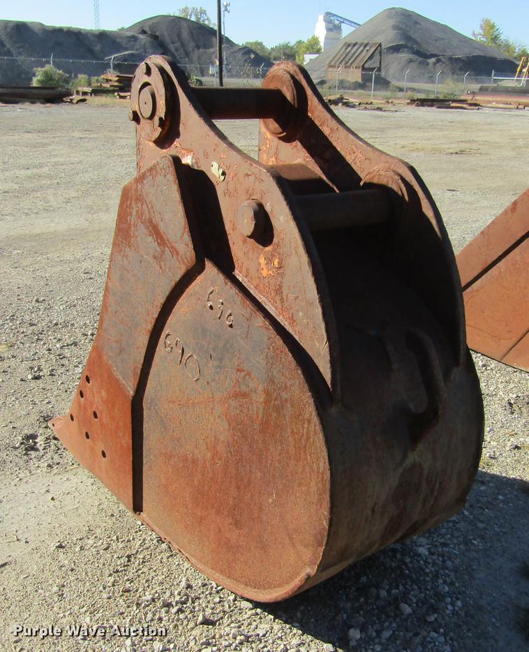 image for item DD2662 (2) excavator buckets