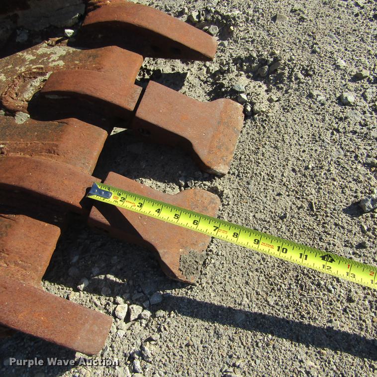 image for item DD2662 (2) excavator buckets