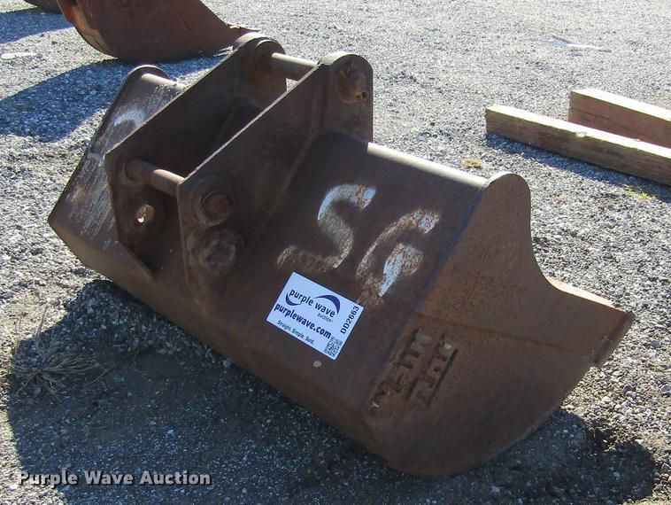 image for item DD2663 (3) backhoe buckets
