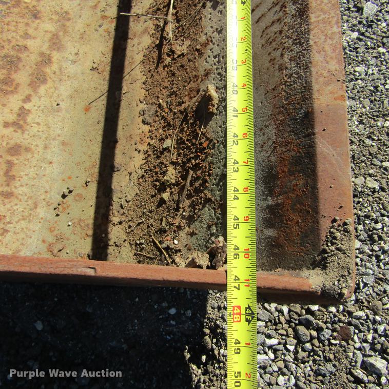 image for item DD2663 (3) backhoe buckets