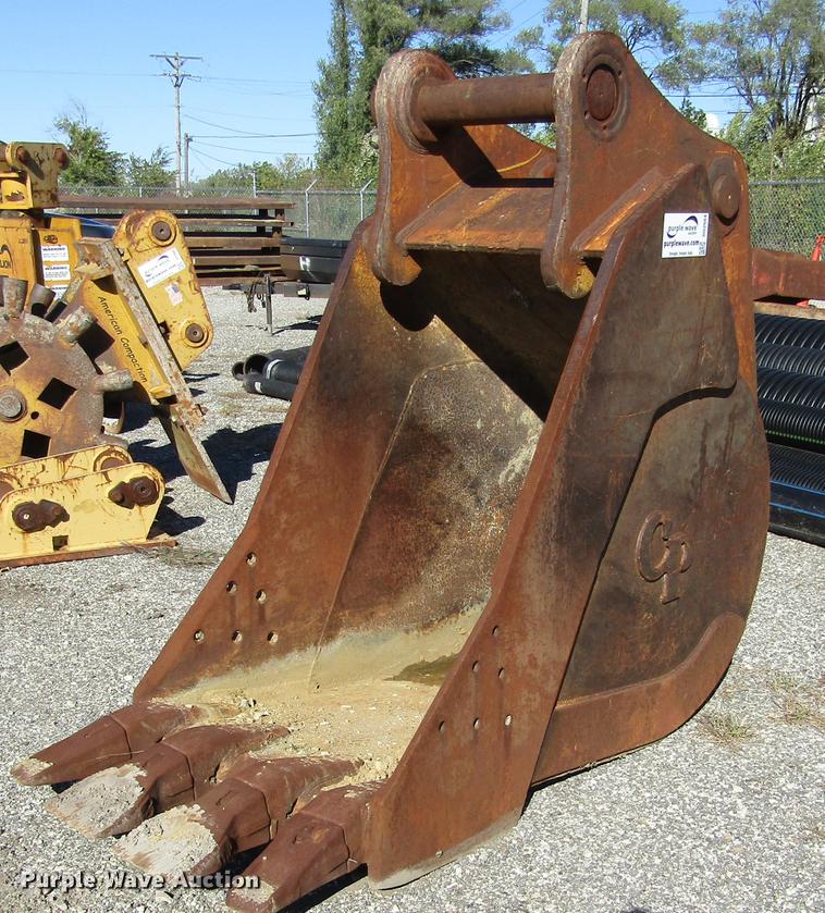 image for item DD2664 CP 35"W four tooth excavator bucket