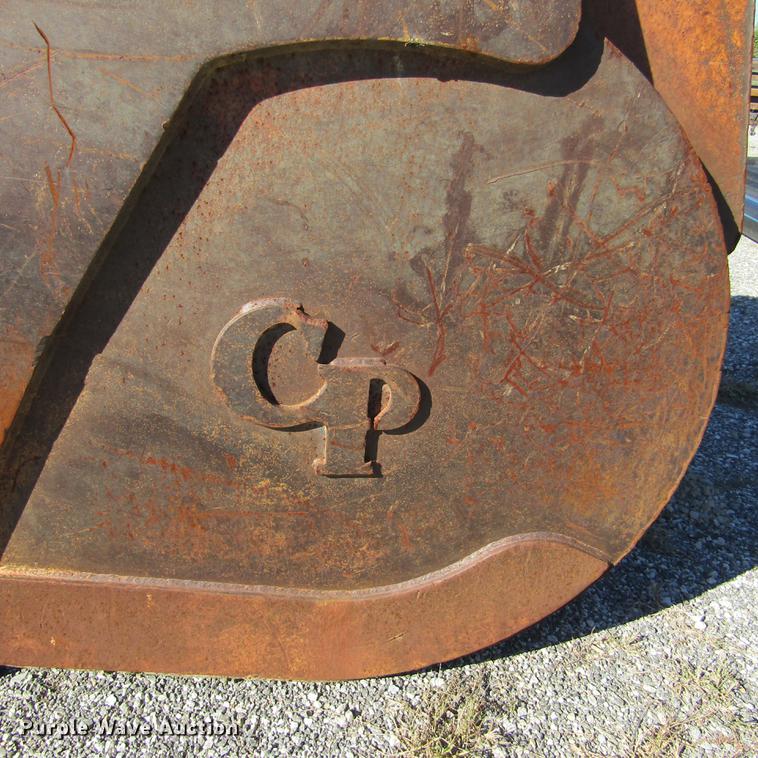 image for item DD2664 CP 35"W four tooth excavator bucket