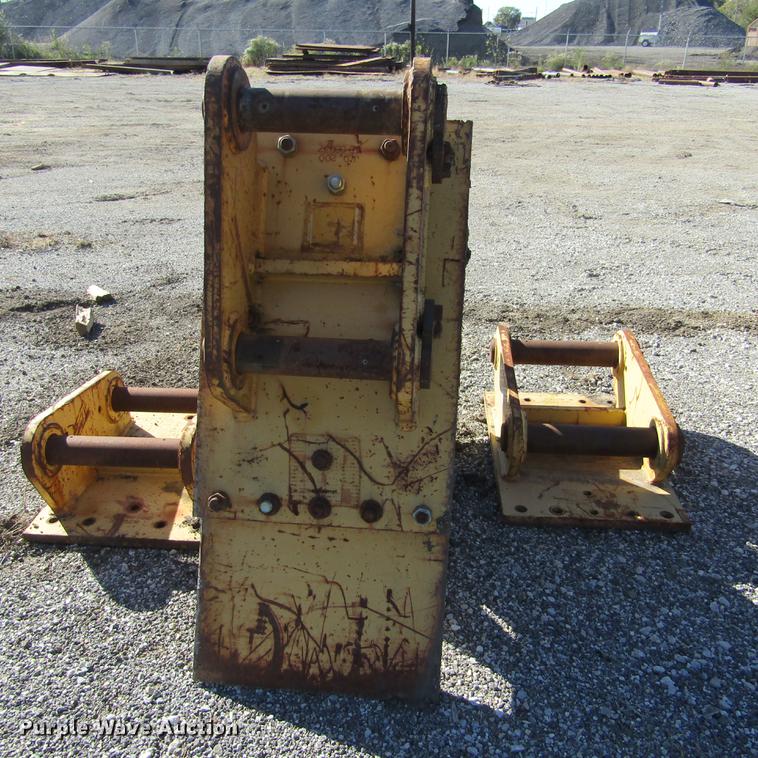 image for item DD2665 American Compaction sheeps foot excavator wheel