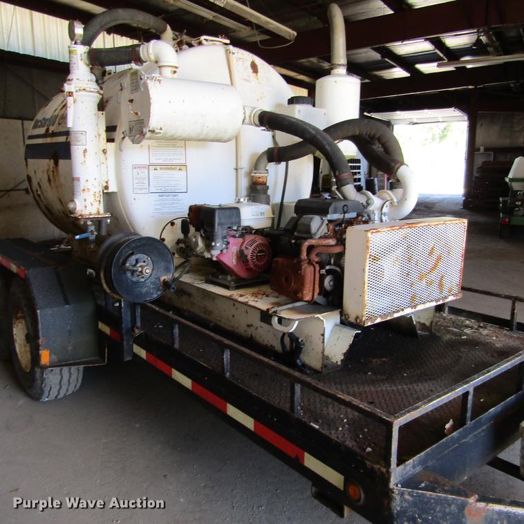 image for item DD2666 Vac Star 800 vacuum trailer