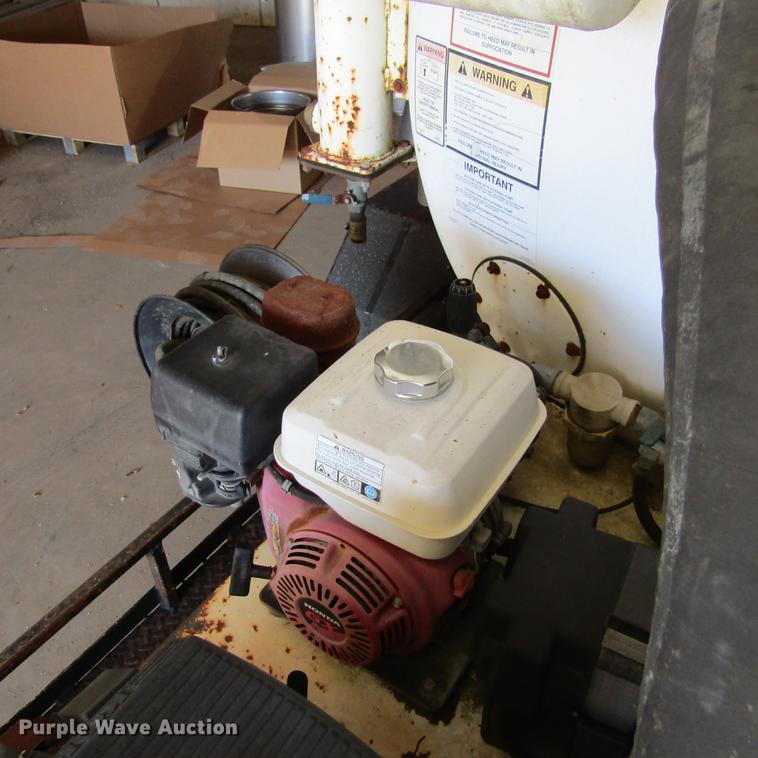 image for item DD2666 Vac Star 800 vacuum trailer