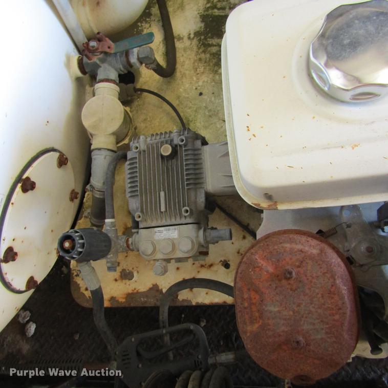 image for item DD2666 Vac Star 800 vacuum trailer