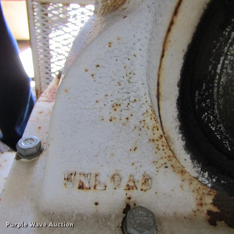 image for item DD2666 Vac Star 800 vacuum trailer