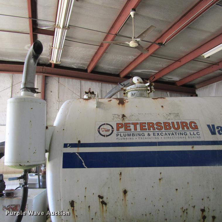 image for item DD2666 Vac Star 800 vacuum trailer